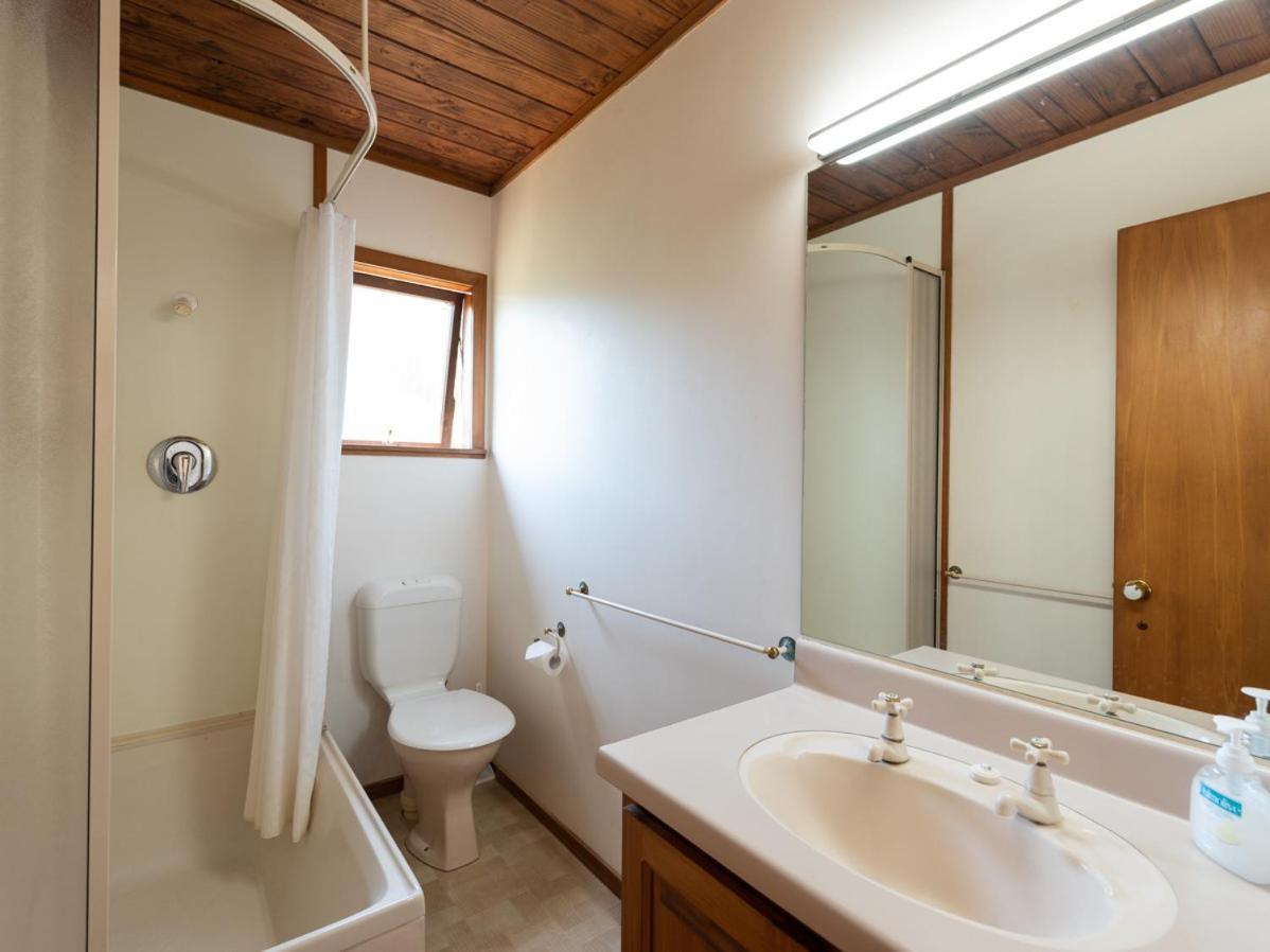Te Maiki Escape - Russell Holiday Home Extérieur photo